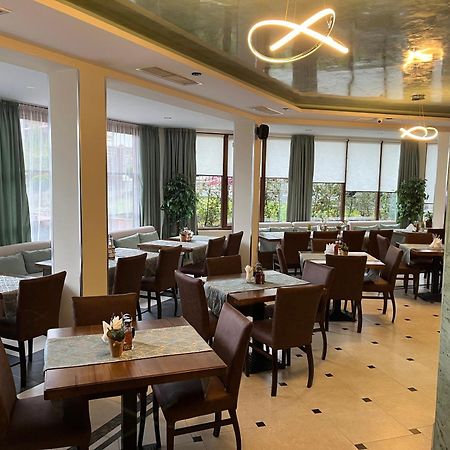 Family Hotel The View & Spa Цигов чарк Екстериор снимка